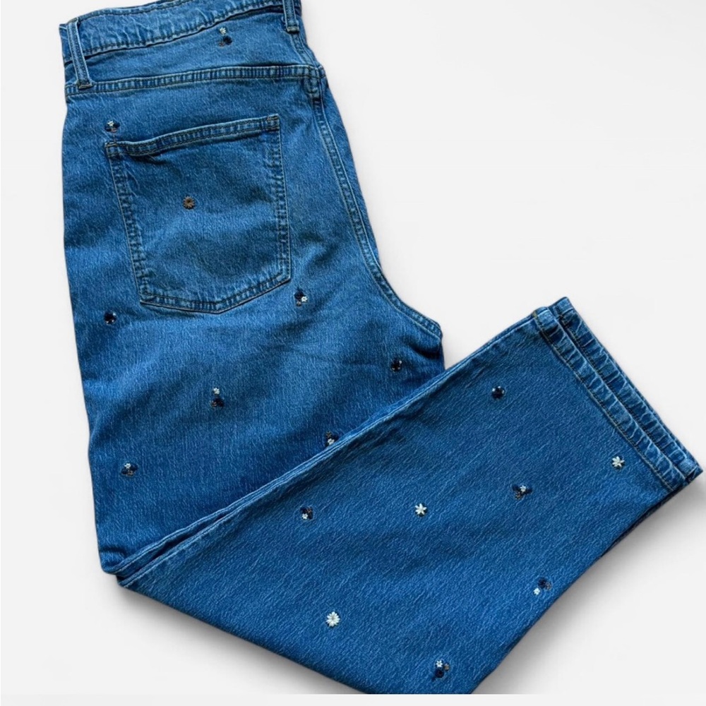 Universal Thread Blue Relaxed Women's Jeans with Embellishments